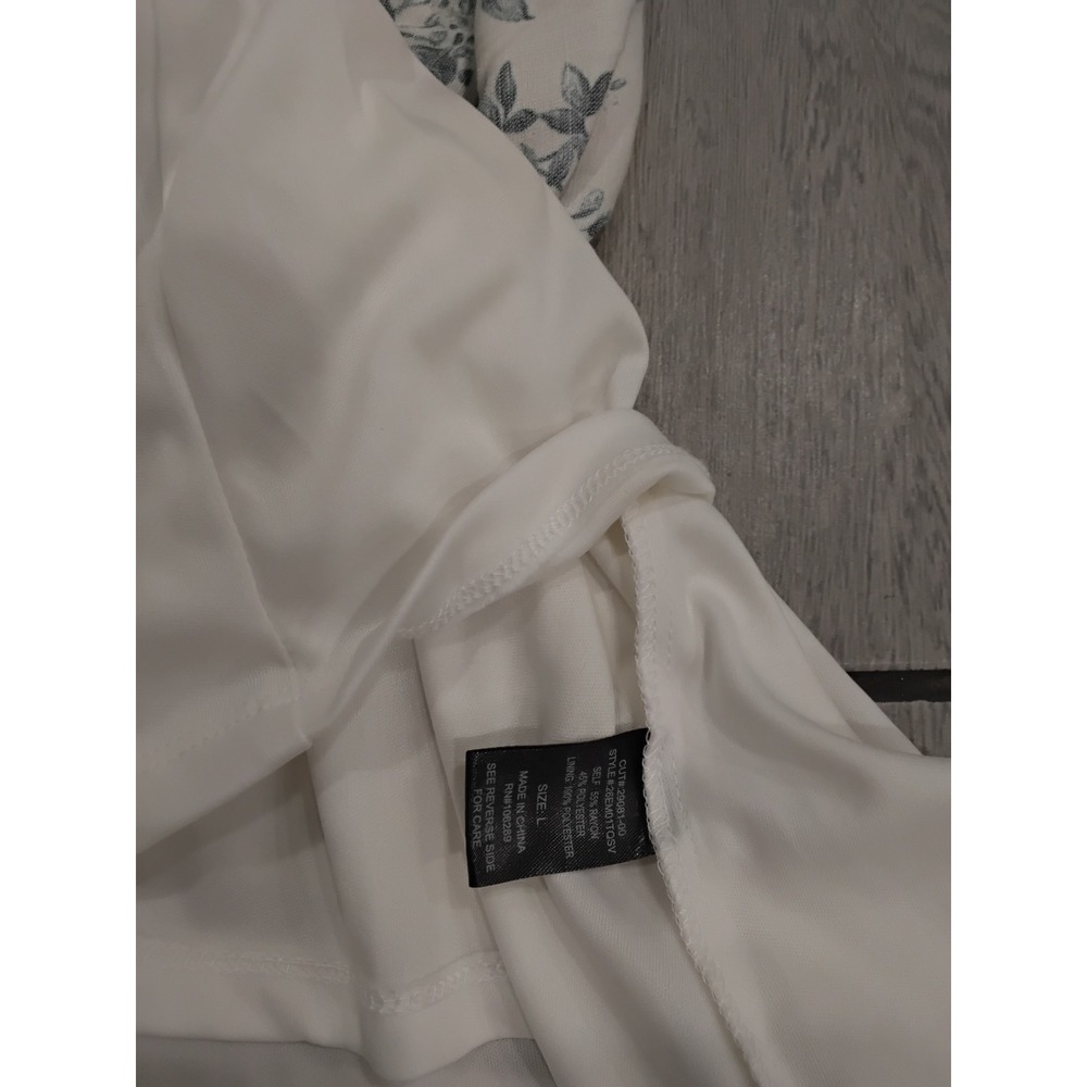 Trixxi White Maxi Dress with Sage Floral Print - Picture 7 of 8